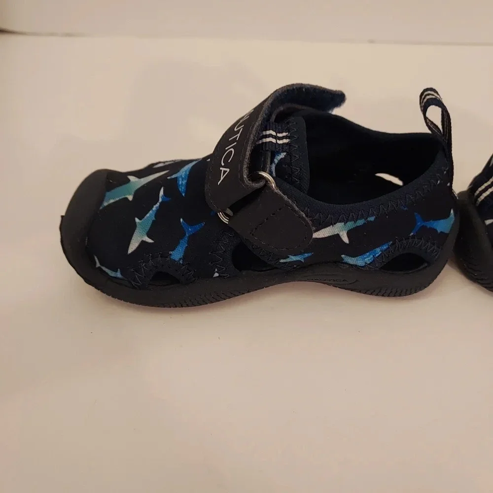 Nautica Shark Print Protective Water Shoes, Closed-Toe Sport Sandal in Size 5